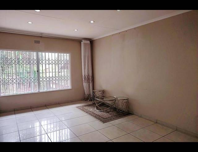 2 BEDROOM TOWNHOUSE FOR SALE IN MORNINGHILL